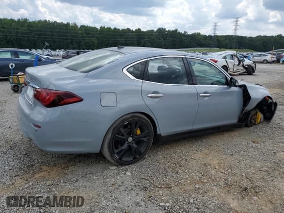 ✅ 2018 Infiniti Q70 Luxe • VIN: JN1BY1AR4JM220761 • Lot: 67627515. Listed on Copart with 110,383 mi. Free auction sales archive from the USA and detailed vehicle history report at DreamBid. Image 3.