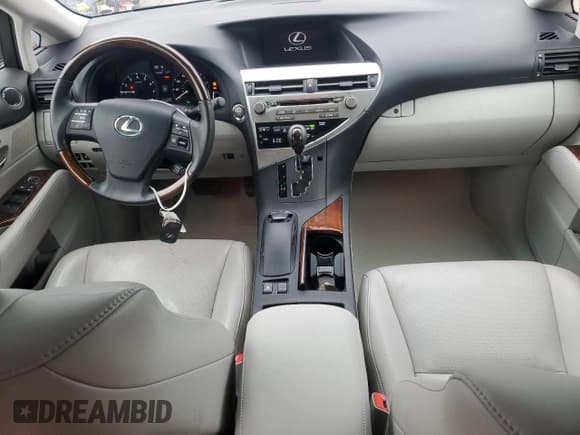 ✅ 2011 Lexus RX 350 • VIN: 2T2ZK1BA5BC054461 • Lot: 90627205. Wystawiony na Copart z przebiegiem 53 374 mil. Bezpłatny archiwum sprzedaży aukcyjnych z USA i szczegółowy raport historii pojazdu na DreamBid. Zdjęcie 8.