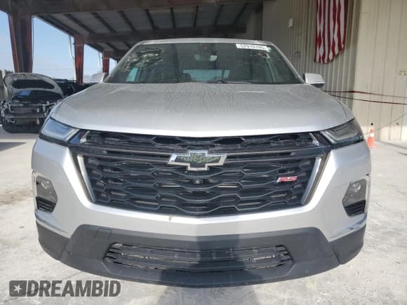 ✅ 2022 Chevrolet Traverse RS • VIN: 1GNERJKW0NJ101955 • Lot: 52910195. Wystawiony na Copart z przebiegiem 18 522 mil. Bezpłatny archiwum sprzedaży aukcyjnych z USA i szczegółowy raport historii pojazdu na DreamBid. Zdjęcie 5.