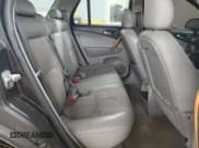 ✅ 2007 Saturn VUE V6 • VIN: 5GZCZ53457S823213 • Lot: 56492245. Wystawiony na Copart z przebiegiem 123 080 mil. Bezpłatny archiwum sprzedaży aukcyjnych z USA i szczegółowy raport historii pojazdu na DreamBid. Zdjęcie 11.