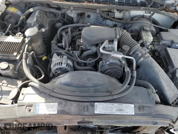 ✅ 1998 GMC Sonoma SLS • VIN: 1GTCS14W3W8516021 • Лот: 47306485. Опубликован ранее на Copart с пробегом 102 709 миль. Бесплатный доступ к архиву аукционных продаж из США и подробный отчёт об истории автомобиля на DreamBid. Изображение 11.