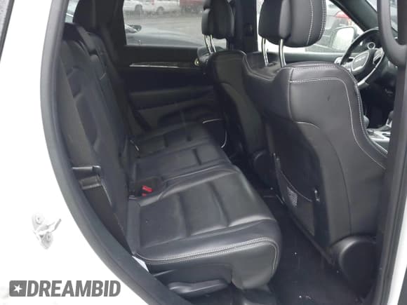 ✅ 2016 Jeep Grand Cherokee SRT • VIN: 1C4RJFDJ5GC456479 • Lot: 43287203. Wystawiony na IAAI z przebiegiem 79 786 mil. Bezpłatny archiwum sprzedaży aukcyjnych z USA i szczegółowy raport historii pojazdu na DreamBid. Zdjęcie 8.