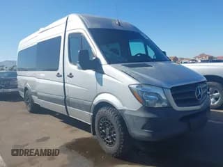 ✅ 2016 Mercedes-Benz Sprinter • VIN: 8BRPE8CD8GE132111 • Лот: 43527171. Опубликован ранее на IAAI с пробегом 113 368 миль. Бесплатный доступ к архиву аукционных продаж из США и подробный отчёт об истории автомобиля на DreamBid. Изображение 1.
