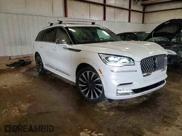 ✅ 2021 Lincoln Aviator Black Label Grand Touring • VIN: 5LMYJ9YY5MNL00858 • Lot: 52485515. Listed on Copart with 208 mi. Free auction sales archive from the USA and detailed vehicle history report at DreamBid. Image 15.