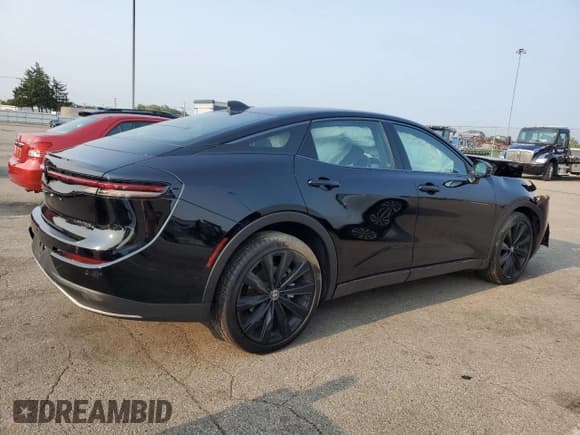 ✅ 2025 Toyota Crown XLE • VIN: JTDAAAAF5S3032700 • Лот: 71624315. Опубликован ранее на Copart с пробегом Не указан. Бесплатный доступ к архиву аукционных продаж из США и подробный отчёт об истории автомобиля на DreamBid. Изображение 3.