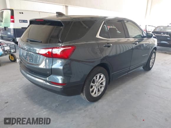 ✅ 2020 Chevrolet Equinox LT • VIN: 3GNAXKEVXLS509274 • Lot: 43403535. Wystawiony na IAAI z przebiegiem 68 872 mil. Bezpłatny archiwum sprzedaży aukcyjnych z USA i szczegółowy raport historii pojazdu na DreamBid. Zdjęcie 4.