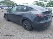 ✅ 2024 Tesla Model Y • VIN: 7SAYGDED5RF111338 • Lot: 42293384. Wystawiony na IAAI z przebiegiem 6 864 mil. Bezpłatny archiwum sprzedaży aukcyjnych z USA i szczegółowy raport historii pojazdu na DreamBid. Zdjęcie 3.