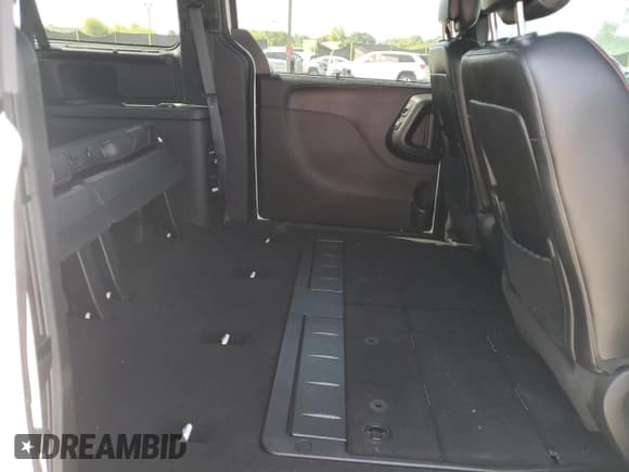 ✅ 2017 Dodge Grand Caravan GT • VIN: 2C4RDGEG0HR640740 • Lot: 80894605. Wystawiony na Copart z przebiegiem 102 523 mil. Bezpłatny archiwum sprzedaży aukcyjnych z USA i szczegółowy raport historii pojazdu na DreamBid. Zdjęcie 11.