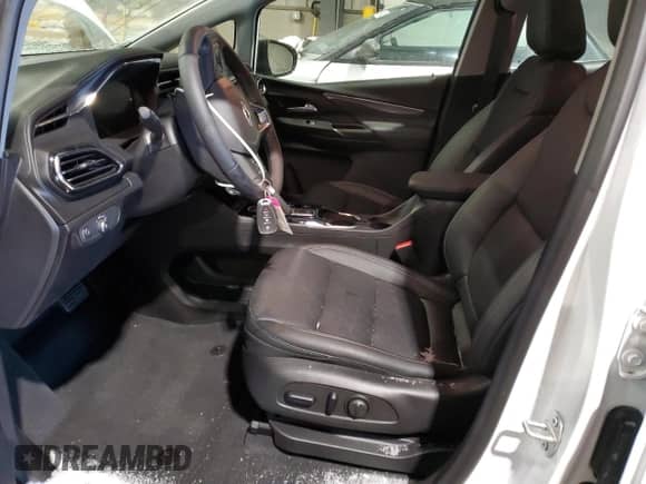 2023 Chevrolet Bolt EV 2LT z VIN 1G1FX6S02P4155795, wystawiony jako Copart lot #37962454 z przebiegiem 3 620 mil mil oraz . Historia ofert i sprzedaży dostępna na DreamBid. Obrazek 7.