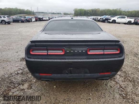 ✅ 2017 Dodge Challenger R/T Shaker • VIN: 2C3CDZBT0HH550565 • Lot: 51508495. Listed on Copart with 85,083 mi. Free auction sales archive from the USA and detailed vehicle history report at DreamBid. Image 6.
