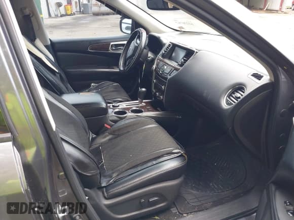 ✅ 2015 Nissan Pathfinder Platinum • VIN: 5N1AR2MM4FC648673 • Lot: 42230767. Listed on IAAI with 138,625 mi. Free auction sales archive from the USA and detailed vehicle history report at DreamBid. Image 5.