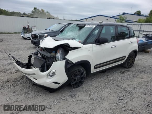 ✅ 2015 FIAT 500L Urbana Trekking • VIN: ZFBCFADH1FZ032934 • Lot: 69152844. Listed on Copart with Not provided. Free auction sales archive from the USA and detailed vehicle history report at DreamBid. Image 1.