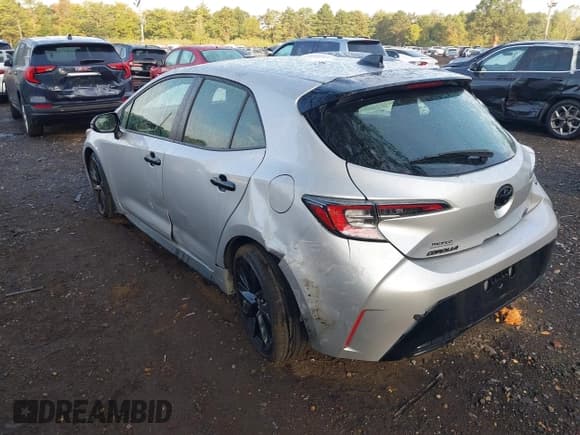 ✅ 2022 Toyota Corolla SE • VIN: JTND4MBE9N3179596 • Lot: 43240826. Wystawiony na IAAI z przebiegiem 37 003 mil. Bezpłatny archiwum sprzedaży aukcyjnych z USA i szczegółowy raport historii pojazdu na DreamBid. Zdjęcie 6.