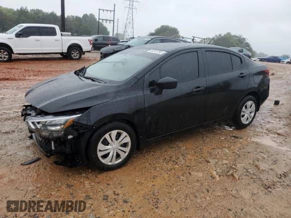 ✅ 2025 Nissan Versa S • VIN: 3N1CN8DV8SL860207 • Лот: 84241295. Опубликован ранее на Copart с пробегом 9 036 миль. Бесплатный доступ к архиву аукционных продаж из США и подробный отчёт об истории автомобиля на DreamBid. Изображение 1.