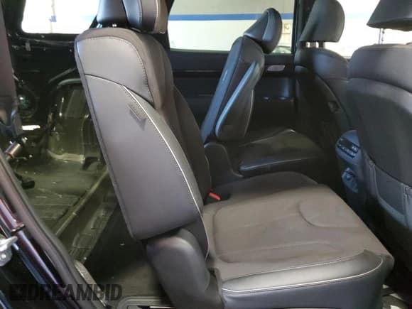 ✅ 2024 Hyundai Palisade Calligraphy • VIN: KM8R7DGE3RU763465 • Лот: 79421784. Опубликован ранее на Copart с пробегом 260 миль. Бесплатный доступ к архиву аукционных продаж из США и подробный отчёт об истории автомобиля на DreamBid. Изображение 11.