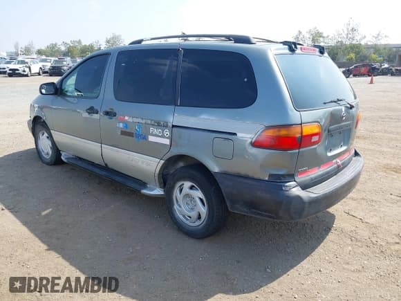 ✅ 1998 Toyota Sienna LE • VIN: 4T3ZF13C4WU076407 • Lot: 42169748. Listed on IAAI with Not provided. Free auction sales archive from the USA and detailed vehicle history report at DreamBid. Image 3.