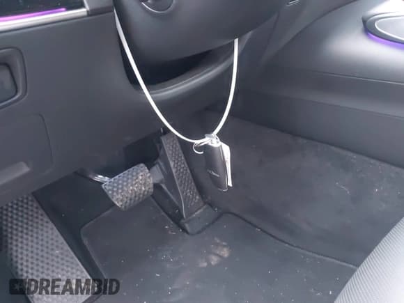 ✅ 2024 Genesis GV70 Advanced • VIN: 5NMMCET16RH003394 • Lot: 43588516. Listed on IAAI with 22,811 mi. Free auction sales archive from the USA and detailed vehicle history report at DreamBid. Image 11.