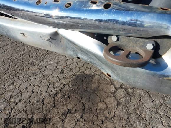 2006 Dodge 3500 SLT z VIN 3D7LX38C96G265695, wystawiony jako IAAI lot #41546242 z przebiegiem 226 757 mil mil oraz . Historia ofert i sprzedaży dostępna na DreamBid. Obrazek 20.