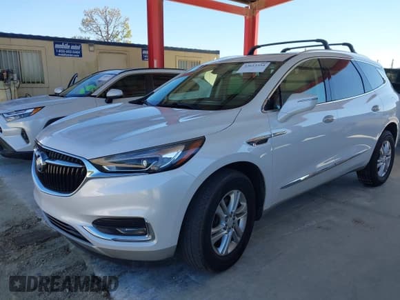 ✅ 2018 Buick Enclave Essence • VIN: 5GAERBKWXJJ187608 • Lot: 43613354. Wystawiony na IAAI z przebiegiem 103 409 mil. Bezpłatny archiwum sprzedaży aukcyjnych z USA i szczegółowy raport historii pojazdu na DreamBid. Zdjęcie 17.
