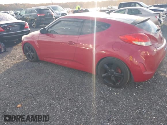 ✅ 2014 Hyundai Veloster • VIN: KMHTC6ADXEU183184 • Lot: 43638482. Wystawiony na IAAI z przebiegiem Nie podano. Bezpłatny archiwum sprzedaży aukcyjnych z USA i szczegółowy raport historii pojazdu na DreamBid. Zdjęcie 3.