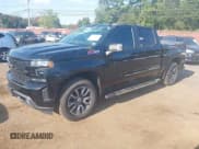 ✅ 2019 Chevrolet Silverado 1500 RST • VIN: 3GCUYEED9KG102561 • Lot: 43216999. Wystawiony na IAAI z przebiegiem 76 081 mil. Bezpłatny archiwum sprzedaży aukcyjnych z USA i szczegółowy raport historii pojazdu na DreamBid. Zdjęcie 2.