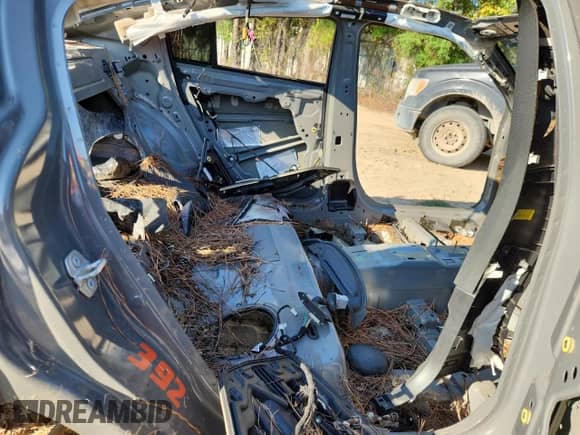 2018 Dodge Charger Daytona 392 z VIN 2C3CDXGJ8JH203373, wystawiony jako Copart lot #85090375 z przebiegiem Nie podano mil oraz Szkoda całkowita • Salvage title. Historia ofert i sprzedaży dostępna na DreamBid. Obrazek 10.