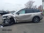 ✅ 2025 Infiniti QX60 Autograph • VIN: 5N1AL1HU9SC347798 • Лот: 41952279. Опубликован ранее на IAAI с пробегом 957 миль. Бесплатный доступ к архиву аукционных продаж из США и подробный отчёт об истории автомобиля на DreamBid. Изображение 14.