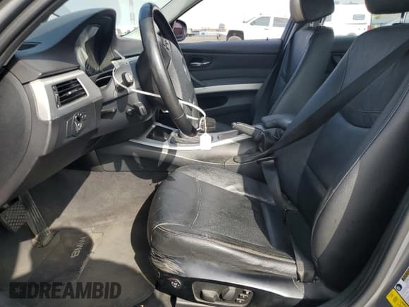 ✅ 2011 BMW 3 Series 328i • VIN: WBAPH5C5XBF094252 • Lot: 82692785. Listed on Copart with 148,645 mi. Free auction sales archive from the USA and detailed vehicle history report at DreamBid. Image 7.