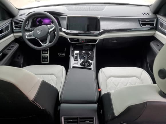 ✅ 2025 Volkswagen Atlas SEL Premium R-Line • VIN: 1V2FE2CAXSC215638 • Lot: 56838725. Listed on Copart with 1,821 mi. Free auction sales archive from the USA and detailed vehicle history report at DreamBid. Image 8.