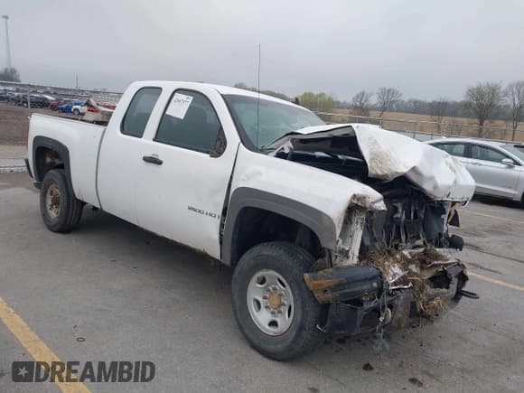 ✅ 2008 Chevrolet Silverado 2500HD 1LT • VIN: 1GCHK29K38E182871 • Lot: 42067577. Wystawiony na IAAI z przebiegiem 262 626 mil. Bezpłatny archiwum sprzedaży aukcyjnych z USA i szczegółowy raport historii pojazdu na DreamBid. Zdjęcie 17.
