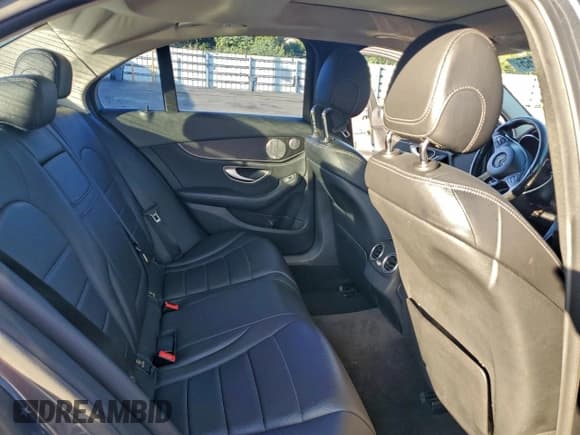 ✅ 2015 Mercedes-Benz C 300 Luxury • VIN: 55SWF4KB8FU070658 • Lot: 94753665. Listed on Copart with 144,830 mi. Free auction sales archive from the USA and detailed vehicle history report at DreamBid. Image 10.