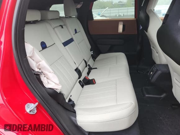 ✅ 2025 MINI Countryman SE • VIN: WMZ53GA06S7S47828 • Lot: 82102625. Listed on Copart with Not provided. Free auction sales archive from the USA and detailed vehicle history report at DreamBid. Image 10.