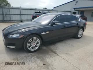 ✅ 2017 Jaguar XF 35t Premium • VIN: SAJBD4BV6HCY46688 • Lot: 69400045. Wystawiony na Copart z przebiegiem 84 703 mil. Bezpłatny archiwum sprzedaży aukcyjnych z USA i szczegółowy raport historii pojazdu na DreamBid. Zdjęcie 1.