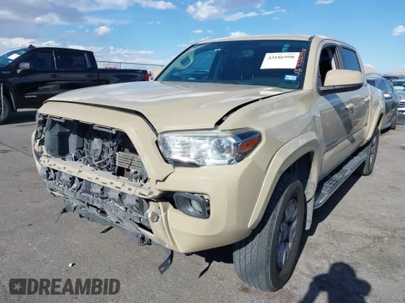 ✅ 2019 Toyota Tacoma SR5 • VIN: 3TMAZ5CN1KM104138 • Lot: 43186998. Wystawiony na IAAI z przebiegiem 70 170 mil. Bezpłatny archiwum sprzedaży aukcyjnych z USA i szczegółowy raport historii pojazdu na DreamBid. Zdjęcie 6.