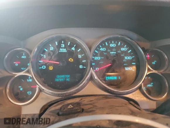 ✅ 2008 Chevrolet Silverado 2500HD Work Truck • VIN: 1GCHC29K98E209181 • Lot: 69439085. Wystawiony na Copart z przebiegiem 387 897 mil. Bezpłatny archiwum sprzedaży aukcyjnych z USA i szczegółowy raport historii pojazdu na DreamBid. Zdjęcie 9.