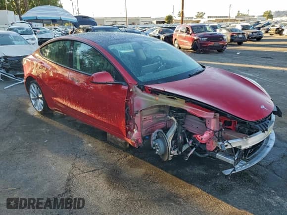 ✅ 2022 Tesla Model 3 Long Range • VIN: 5YJ3E1EB4NF145193 • Lot: 92764085. Wystawiony na Copart z przebiegiem 63 974 mil. Bezpłatny archiwum sprzedaży aukcyjnych z USA i szczegółowy raport historii pojazdu na DreamBid. Zdjęcie 4.