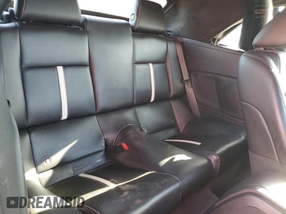 ✅ 2011 Ford Mustang GT Premium • VIN: 1ZVBP8FF4B5159976 • Lot: 85554565. Wystawiony na Copart z przebiegiem 98 163 mil. Bezpłatny archiwum sprzedaży aukcyjnych z USA i szczegółowy raport historii pojazdu na DreamBid. Zdjęcie 10.