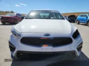 ✅ 2021 Kia Forte GT-Line • VIN: 3KPF34AD7ME380591 • Lot: 84479205. Wystawiony na Copart z przebiegiem 47 542 mil. Bezpłatny archiwum sprzedaży aukcyjnych z USA i szczegółowy raport historii pojazdu na DreamBid. Zdjęcie 5.