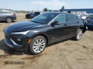 ✅ 2024 Buick Envista Avenir • VIN: KL47LCE25RB024095 • Lot: 68900254. Wystawiony na Copart z przebiegiem 2 626 mil. Bezpłatny archiwum sprzedaży aukcyjnych z USA i szczegółowy raport historii pojazdu na DreamBid. Zdjęcie 1.