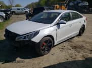 ✅ 2017 Hyundai Sonata Sport • VIN: 5NPE34AB6HH564481 • Лот: 51734643. Опубликован ранее на Copart с пробегом 93 092 миль. Бесплатный доступ к архиву аукционных продаж из США и подробный отчёт об истории автомобиля на DreamBid. Изображение 1.