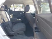 ✅ 2018 Chevrolet Traverse LT Cloth • VIN: 1GNEVGKW3JJ145795 • Lot: 43463439. Wystawiony na IAAI z przebiegiem 105 619 mil. Bezpłatny archiwum sprzedaży aukcyjnych z USA i szczegółowy raport historii pojazdu na DreamBid. Zdjęcie 8.