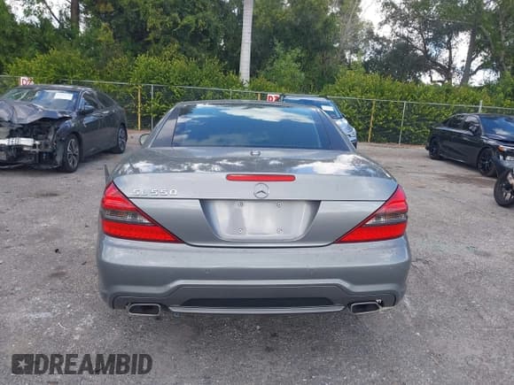 ✅ 2009 Mercedes-Benz SL 550 • VIN: WDBSK71F59F143498 • Lot: 43793824. Wystawiony na IAAI z przebiegiem 91 446 mil. Bezpłatny archiwum sprzedaży aukcyjnych z USA i szczegółowy raport historii pojazdu na DreamBid. Zdjęcie 16.