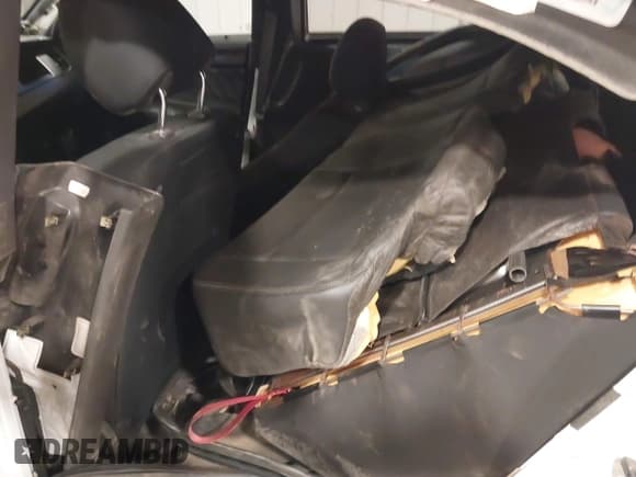 ✅ 2013 Ford Police Interceptor • VIN: 1FAHP2M80DG128560 • Lot: 41367796. Wystawiony na IAAI z przebiegiem 93 992 mil. Bezpłatny archiwum sprzedaży aukcyjnych z USA i szczegółowy raport historii pojazdu na DreamBid. Zdjęcie 8.