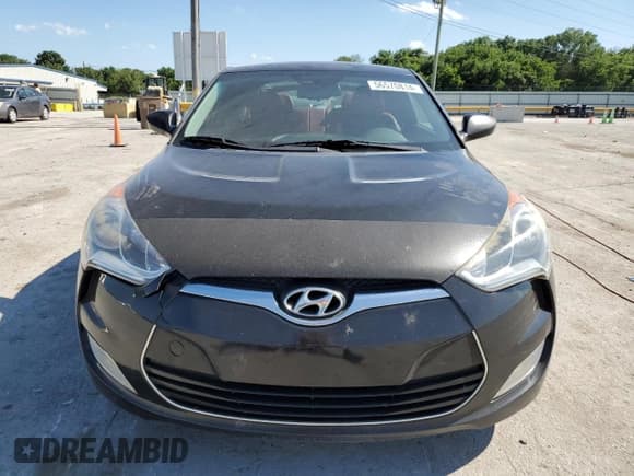 ✅ 2012 Hyundai Veloster w/Red Int • VIN: KMHTC6AD9CU058948 • Lot: 56570814. Wystawiony na Copart z przebiegiem 141 460 mil. Bezpłatny archiwum sprzedaży aukcyjnych z USA i szczegółowy raport historii pojazdu na DreamBid. Zdjęcie 5.