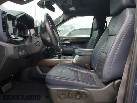 ✅ 2022 Chevrolet Silverado 1500 High Country • VIN: 3GCPAFED2NG526157 • Лот: 47562835. Опубликован ранее на Copart с пробегом 38 004 миль. Бесплатный доступ к архиву аукционных продаж из США и подробный отчёт об истории автомобиля на DreamBid. Изображение 7.