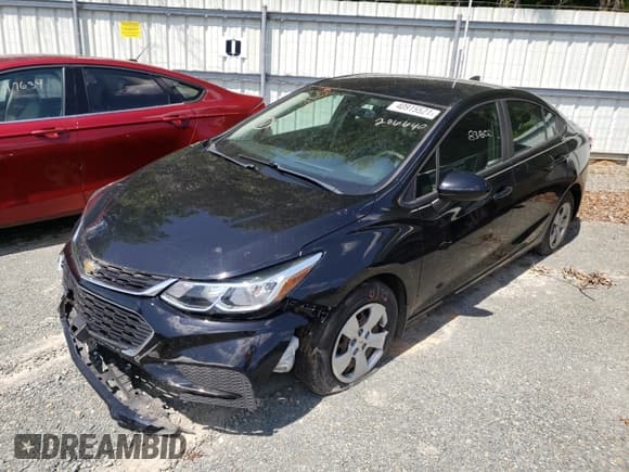 ✅ 2018 Chevrolet Cruze LS • VIN: 1G1BC5SM3J7206640 • Lot: 40915521. Listed on Copart with 83,802 mi. Free auction sales archive from the USA and detailed vehicle history report at DreamBid. Image 2.