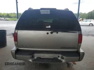 ✅ 2001 Chevrolet Blazer LT • VIN: 1GNDT13W31K257522 • Lot: 63153635. Wystawiony na Copart z przebiegiem 194 097 mil. Bezpłatny archiwum sprzedaży aukcyjnych z USA i szczegółowy raport historii pojazdu na DreamBid. Zdjęcie 6.