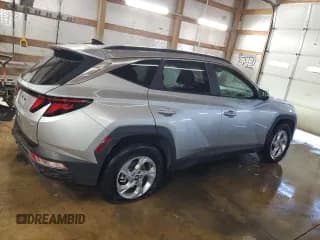 ✅ 2024 Hyundai Tucson SEL • VIN: 5NMJBCDEXRH402997 • Lot: 79607094. Wystawiony na Copart z przebiegiem 18 332 mil. Bezpłatny archiwum sprzedaży aukcyjnych z USA i szczegółowy raport historii pojazdu na DreamBid. Zdjęcie 3.