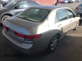 ✅ 2003 Honda Accord EX • VIN: 1HGCM66533A087741 • Lot: 43622819. Wystawiony na IAAI z przebiegiem 186 826 mil. Bezpłatny archiwum sprzedaży aukcyjnych z USA i szczegółowy raport historii pojazdu na DreamBid. Zdjęcie 4.