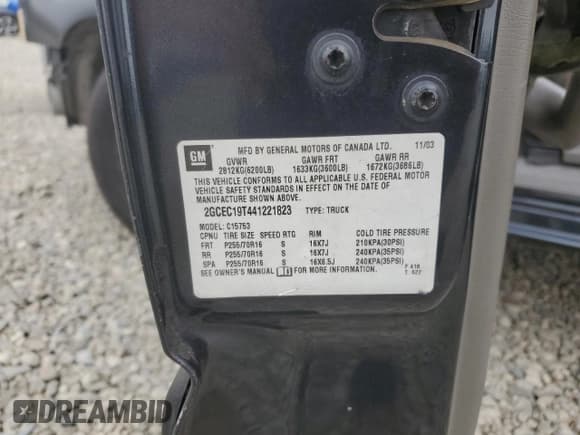 ✅ 2004 Chevrolet Silverado 1500 LS • VIN: 2GCEC19T441221823 • Lot: 90898935. Wystawiony na Copart z przebiegiem 241 158 mil. Bezpłatny archiwum sprzedaży aukcyjnych z USA i szczegółowy raport historii pojazdu na DreamBid. Zdjęcie 13.